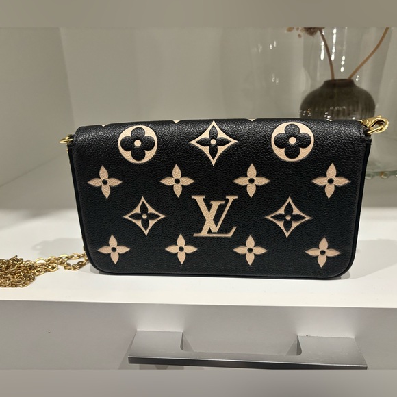 Louis Vuitton Felicie Pochette Bag Black and Beige - Picture 6 of 11